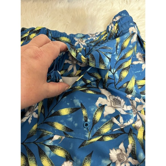 Men's Volcom Size X-large Swim trunks. NWT. Blue tropical floral theme. Hawaiian - Picture 13 of 16